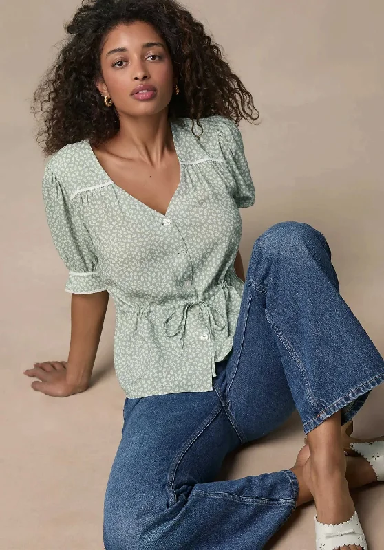 Blouse Dolorita Spring-Garden-Vert Soft Pastel Blouse