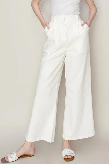 Bask In Spring Pants Chic Capri Pants