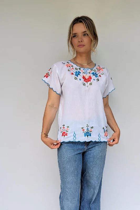 Vintage Mexican Embroidered Boho Blouse Casual Relaxed Fit Blouse