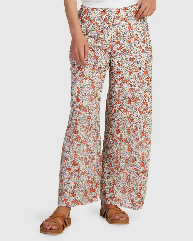 Womens Midnight New Avenue Pants Slim-Fit Khaki Pants