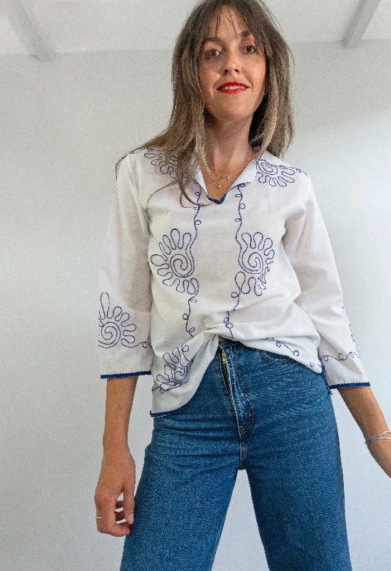 Vintage Embroidered White Greek Chiapas Blouse Loose Fit Blouse