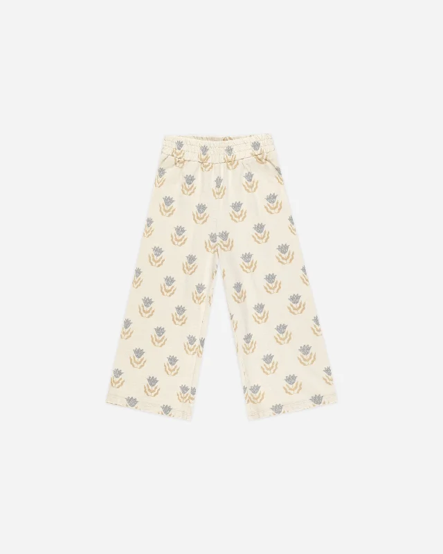 Wide Leg Pant || Flora Comfortable Pleated Pants