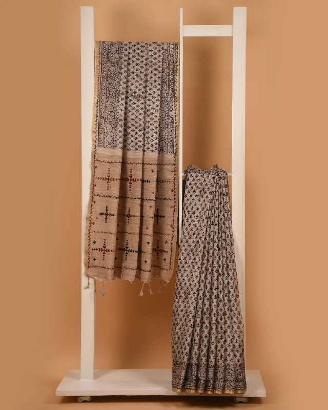 Beige With Black Chanderi Silk Blend Hand Block Printed With Embroidery Saree With Chanderi Silk Embroidered Blouse Vintage Lace Blouse Beige With Black Chanderi Silk Blend Hand Block Printed With Embroidery Saree With Chanderi Silk Embroidered Blouse Vintage Lace Blouse
