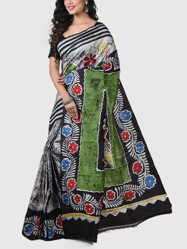Handwoven Hand Batik Pure Silk Saree with Blouse Piece Off White Peter Pan Collar Blouse Handwoven Hand Batik Pure Silk Saree with Blouse Piece Off White Peter Pan Collar Blouse