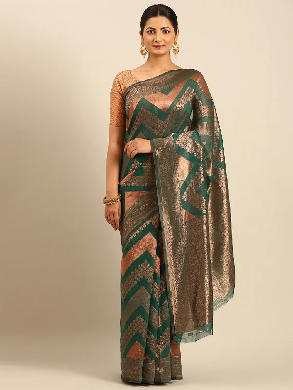 Women Green Cotton Saree With Un Stitched Blouse Gathered Detail Blouse
