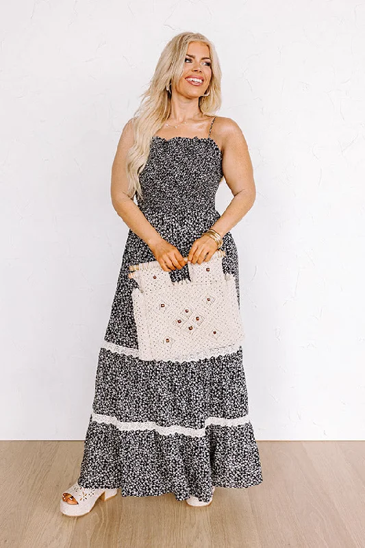 Boho Babe Floral Maxi Dress Curves Elegant Maxi Dress with Pockets