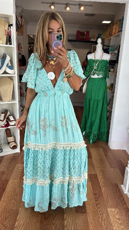 CB 4025 MAXI DRESS Fashionable Open-Back Maxi Dress