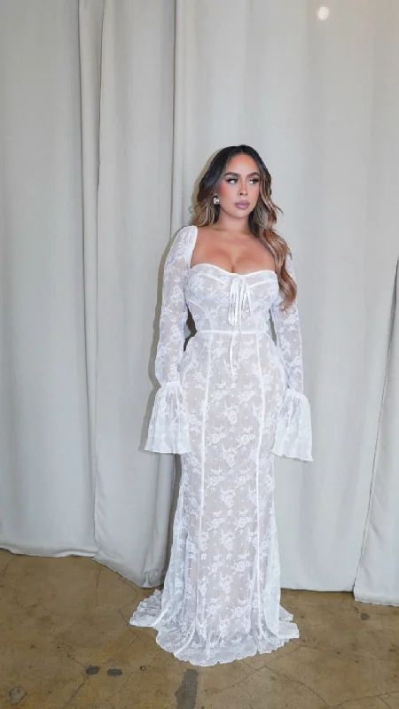 "Dhelia" Vintage Print Lace Maxi Dress- Cream White Fashionable Asymmetrical Maxi Dress