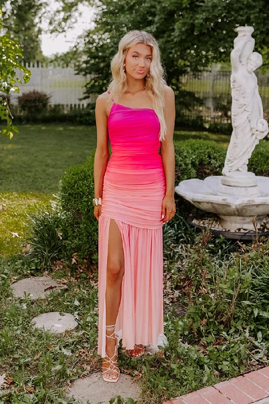 Red Carpet Ready Ruched Maxi Dress Trendy Maxi Dress with Belt