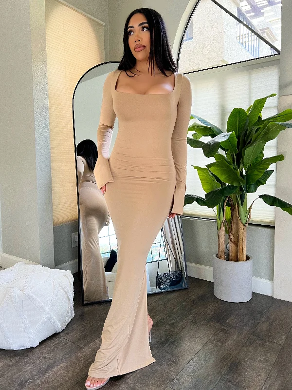 Stacy Maxi Dress (Sand) Comfortable Maxi Dress with Belt