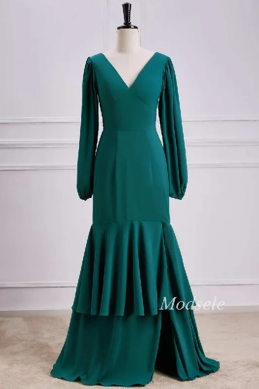 Emerald V-Neck Ruffle Maxi Dress with Long Sleeves Trendy Fit-and-Flare Maxi Dress