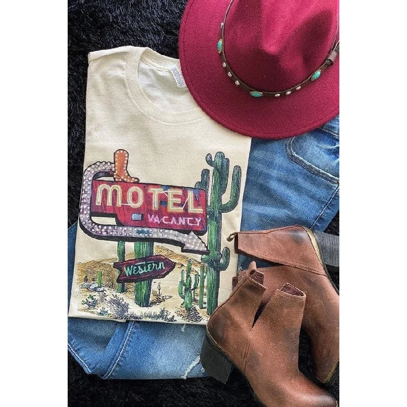 Motel vacancy t-shirt Boxy Fit Fitted Loose