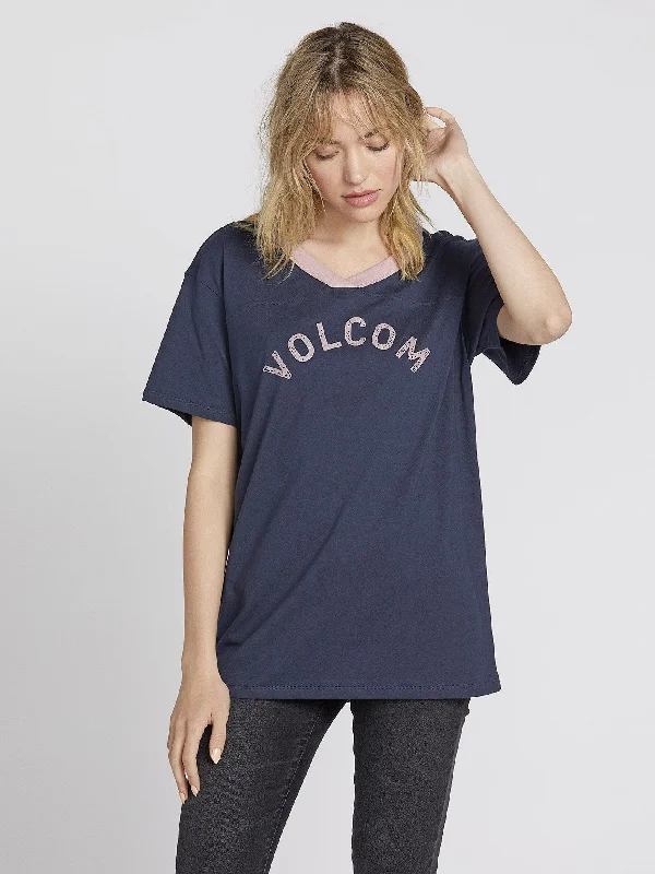 Becomce T-shirt - Sea Navy Front Pockets Side Pockets Patch Pockets