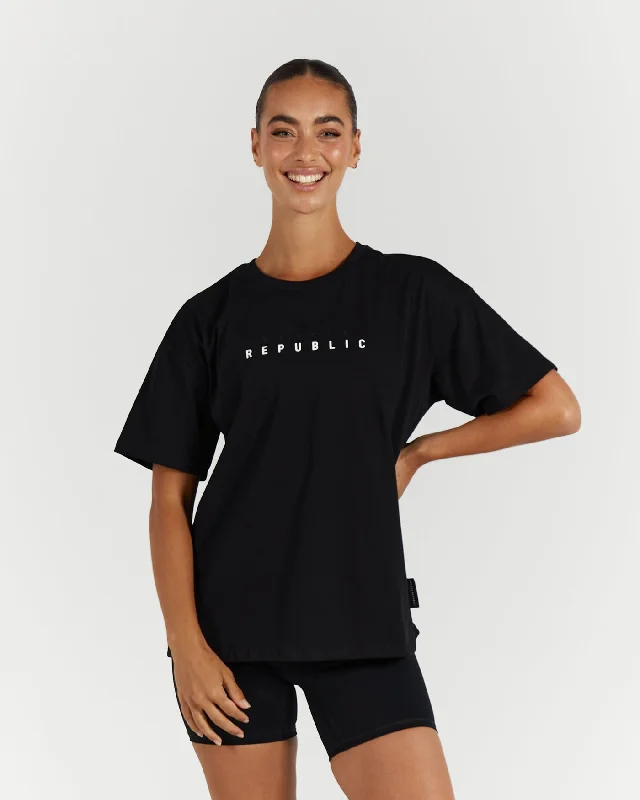 Muscle Republic | Loose Tee - Black Zippered Buttoned Snapped