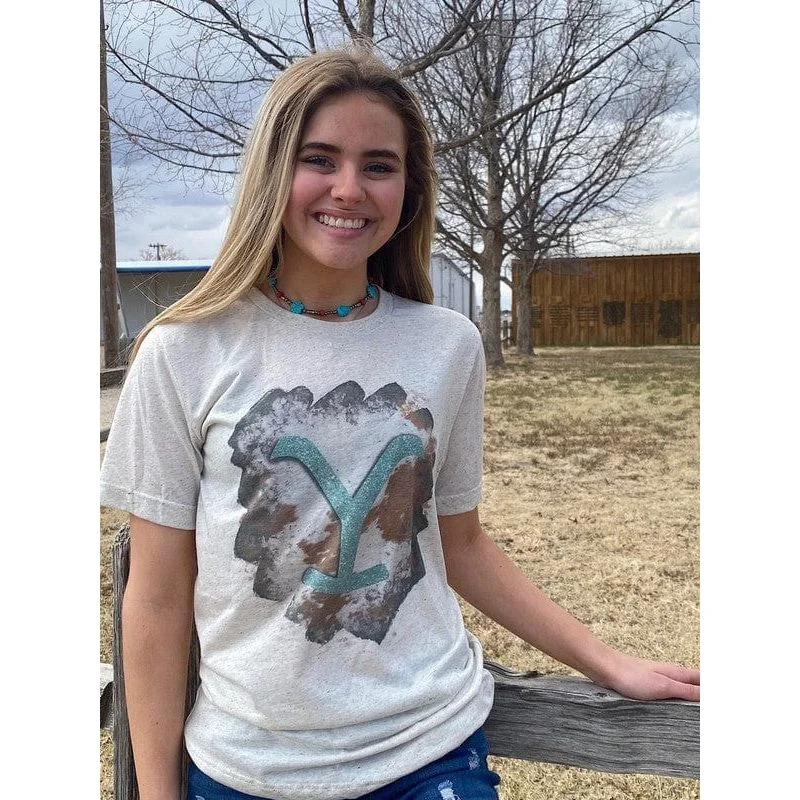 Yellowstone cowhide tee Solid Print Embellished