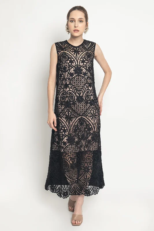 Candle Dress in Black