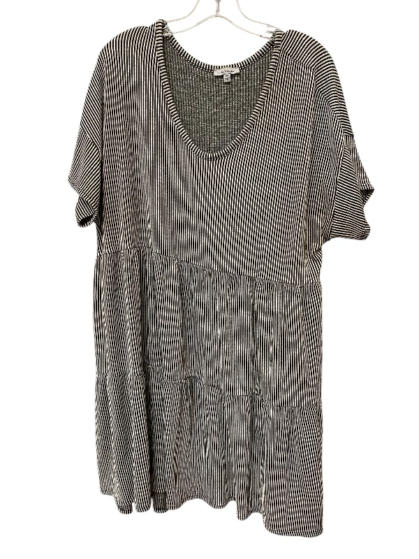 Dress Casual Short By White Birch In Black & White, Size: 3x