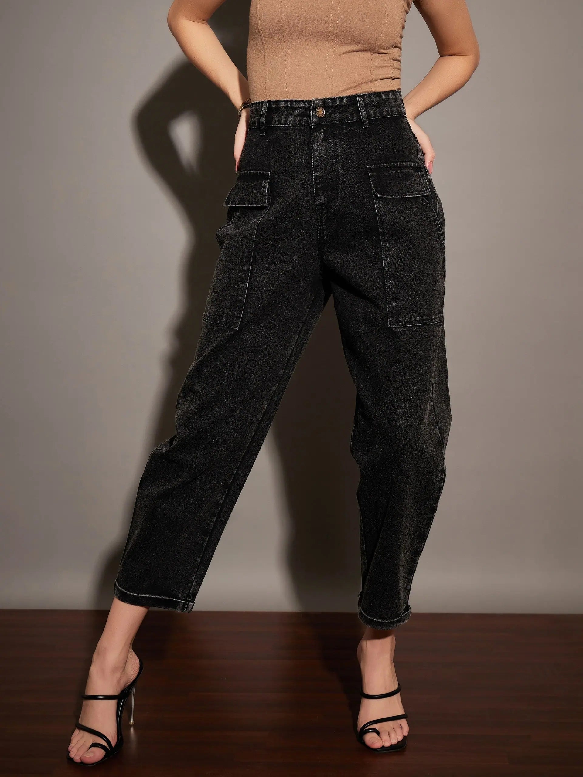 Women Black Washed Balloon Fit Jeans Casual Loose Fit Jeans