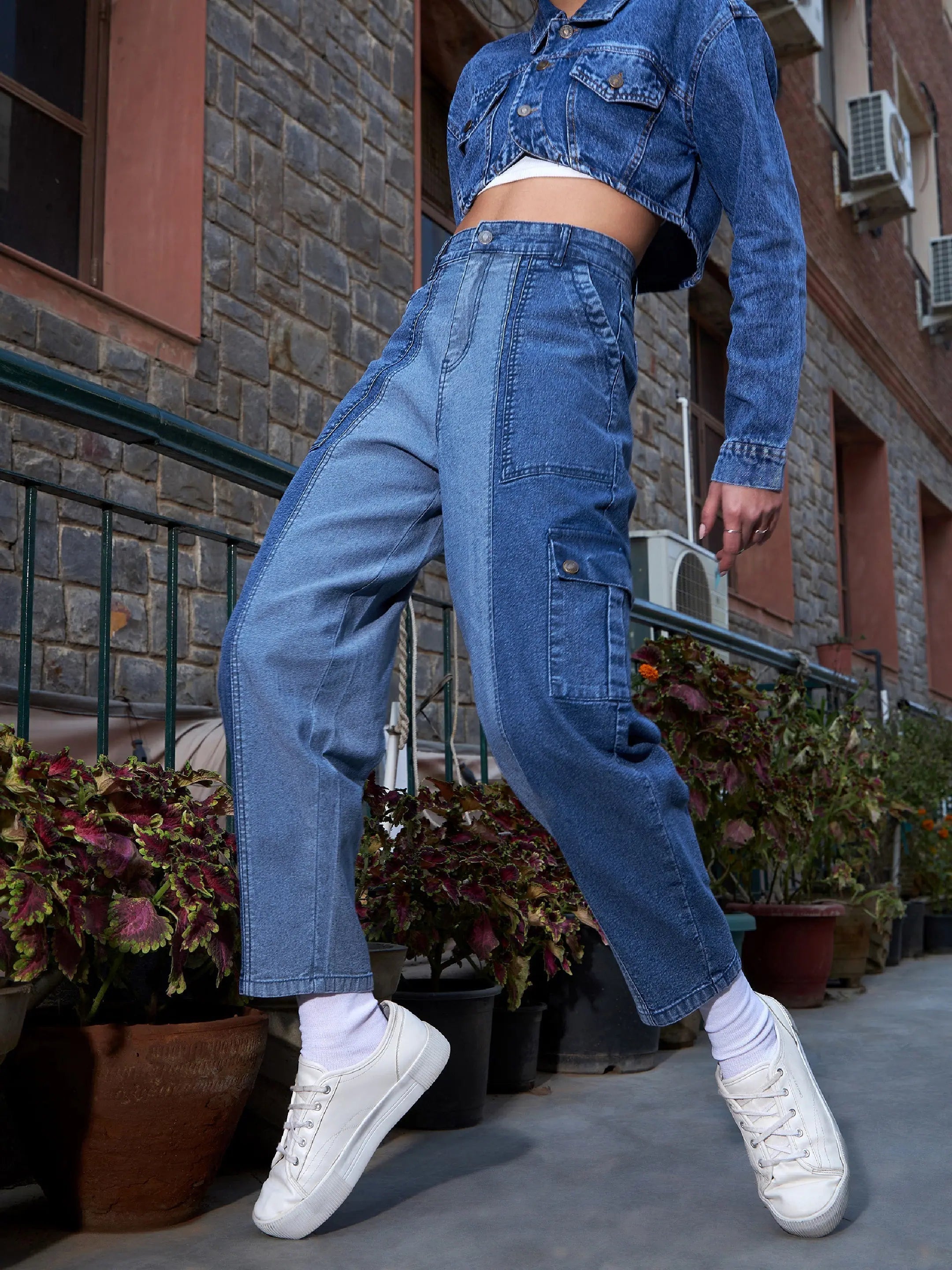 Women Blue Denim Colour Block Balloon Fit Jeans Chic Double Waistband Jeans