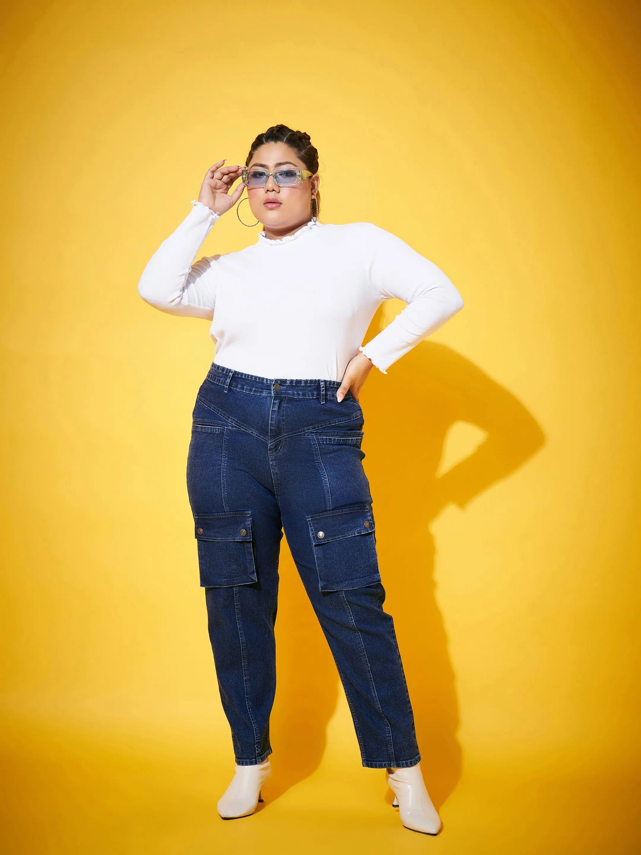 Women Navy Wash Front Patch Pocket Jeans Cozy Relaxed Fit Jeans