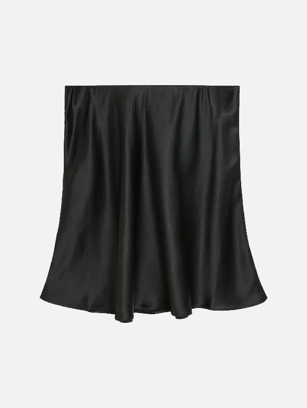 Bobbas Mini Skirt in Black low waist skirt