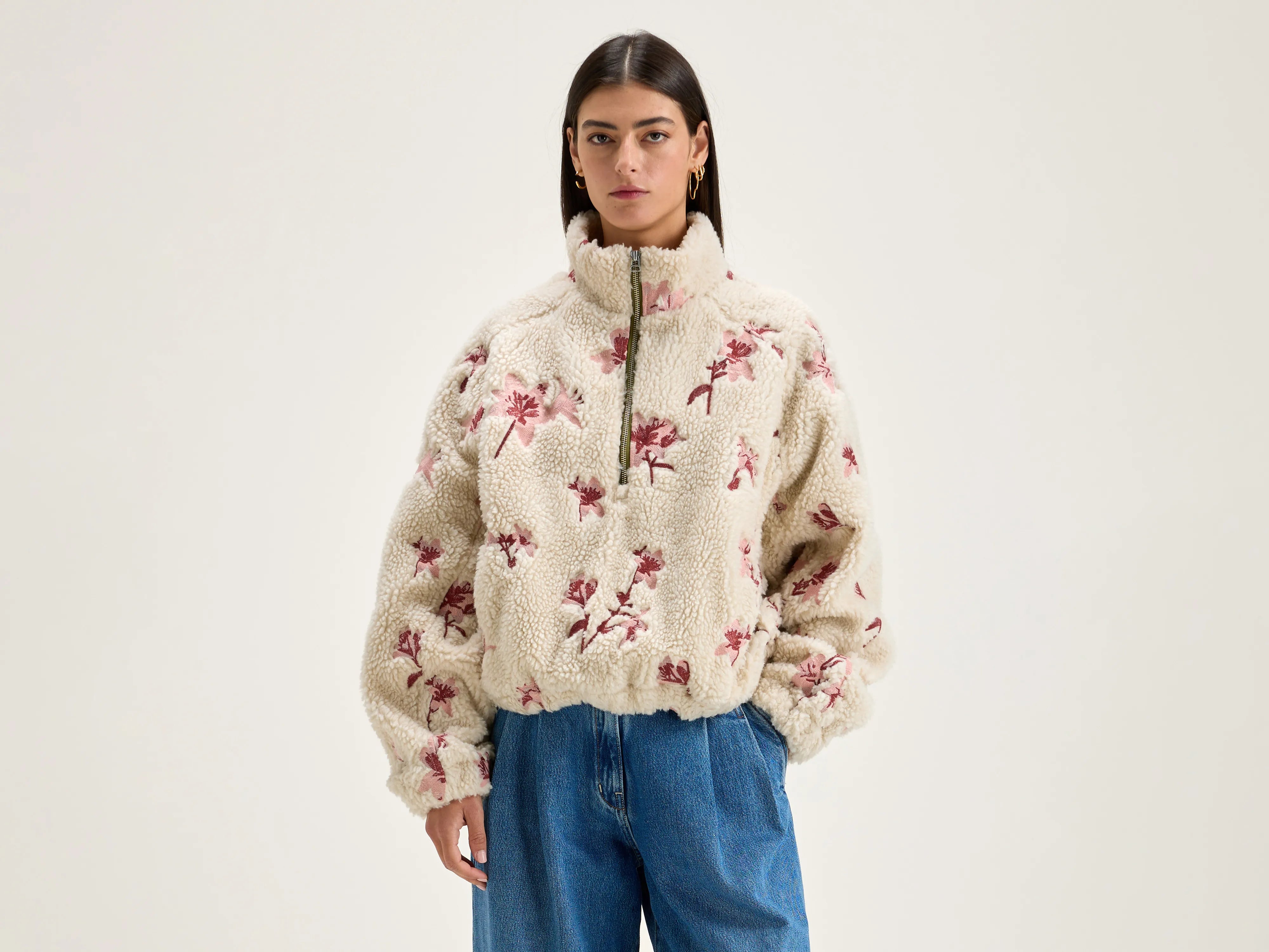 Alixe teddy sweatshirt (242 / W / COMBO A) Hoodie with Slit Hem Functional Movement